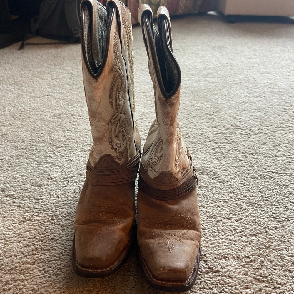 Distressed cowboy boots - Laredo